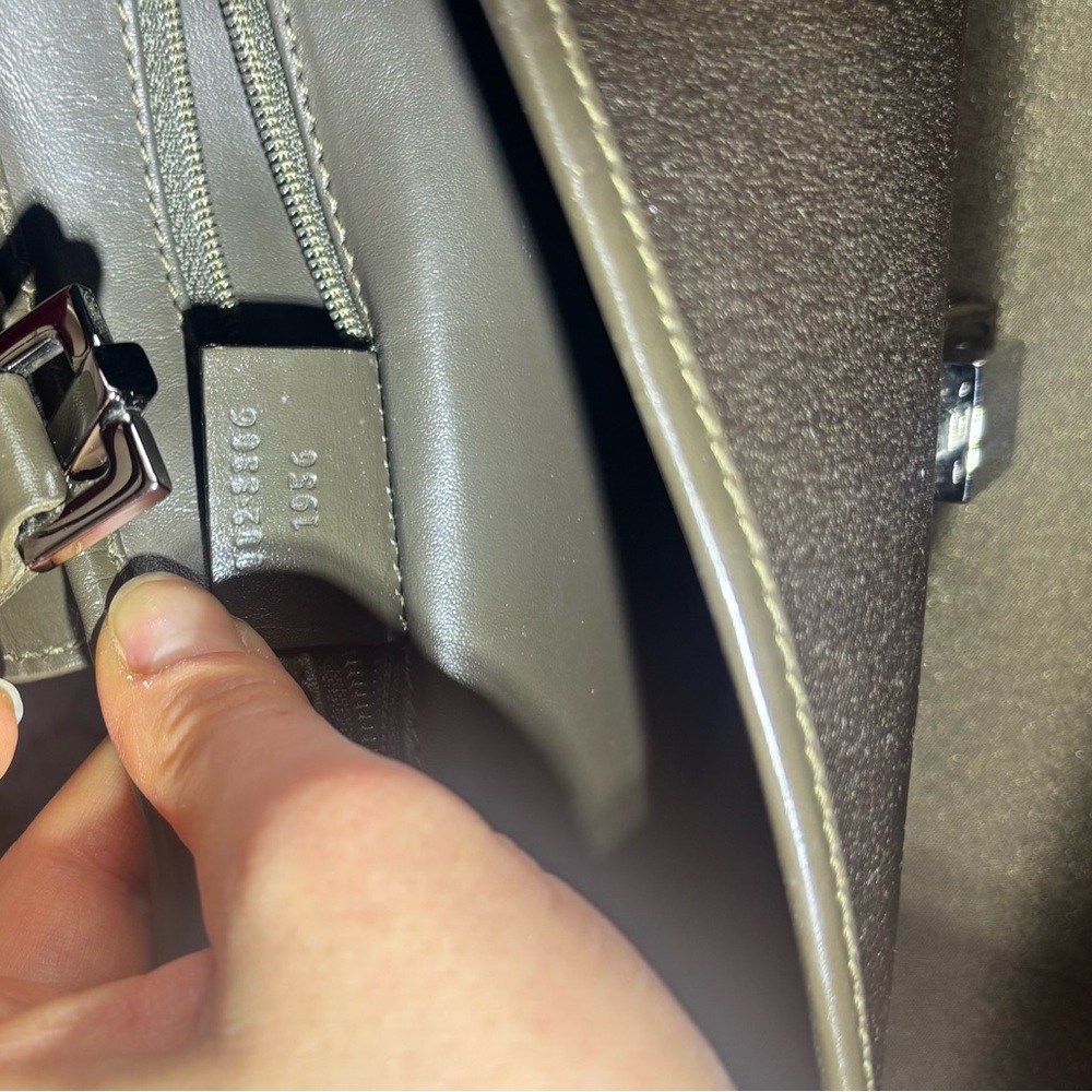 Authentic Vintage Gucci Jackie Bag - Picture 8 of 11